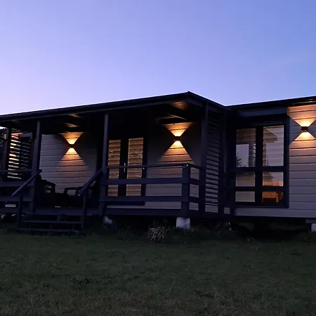 Holiday home Domek Steklno Steklno
