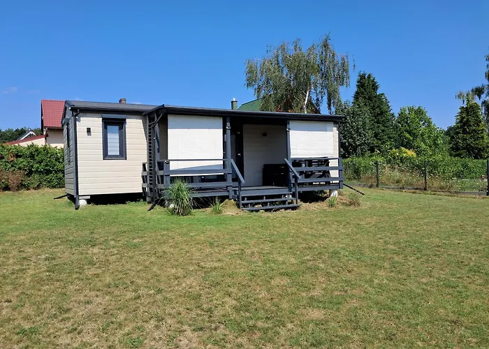 بيت للعطل Domek Steklno *